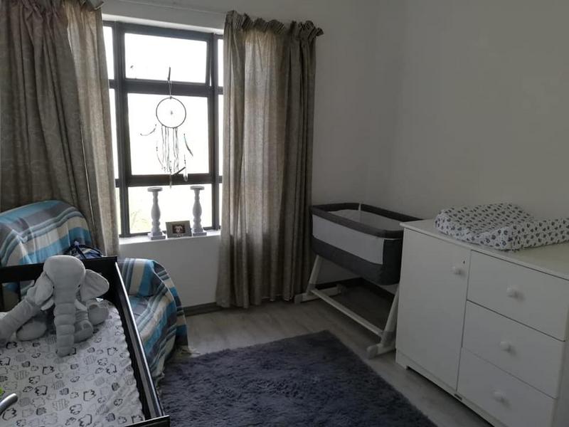 2 Bedroom Property for Sale in Somerset West Western Cape